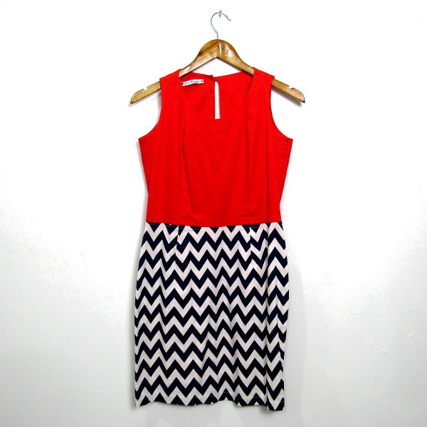 Vestido curto, Achadinho MBB, Tamanho M, Comprimento 86 cm