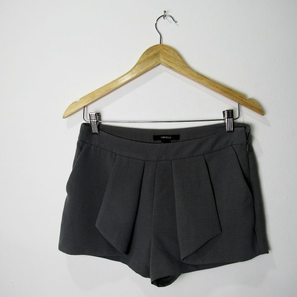 Shorts alfaiataria, Forever 21, Tamanho 38, Comprimento 28 cm