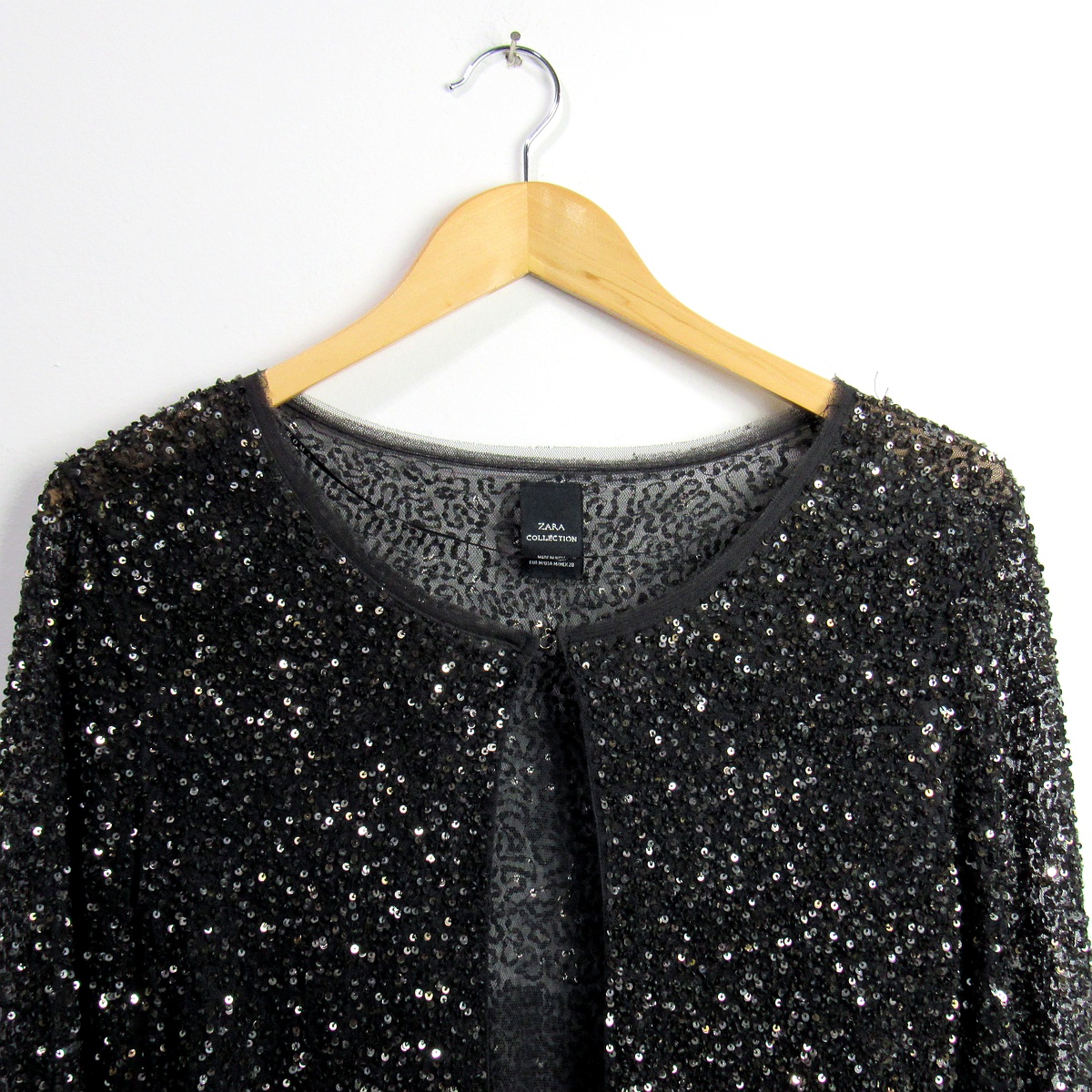 Blusa manga longa, Zara, Tamanho M, Comprimento 62 cm - Imagem 2