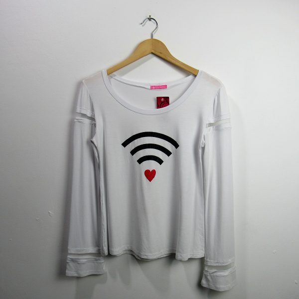 Blusa manga longa, Nova versão, Tamanho P, Comprimento 60 cm