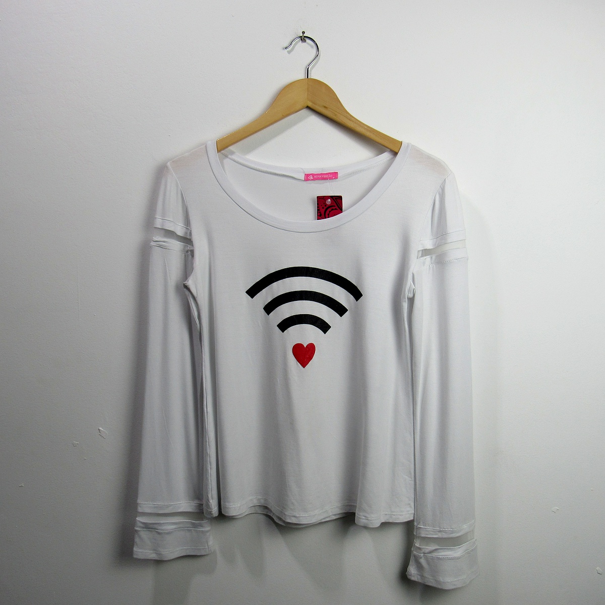 Blusa manga longa, Nova versão, Tamanho P, Comprimento 60 cm