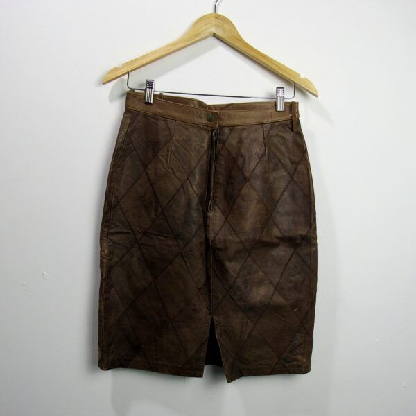 Saia, Studio Leather Club, Tamanho 36, Comprimento 56 cm