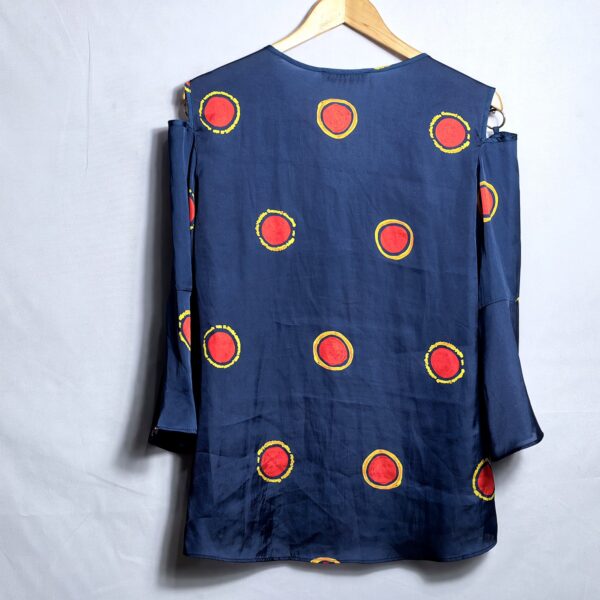 Alternative view of Blusa manga longa, Maria valentina, Tamanho p, Comprimento 64 cm, Usado